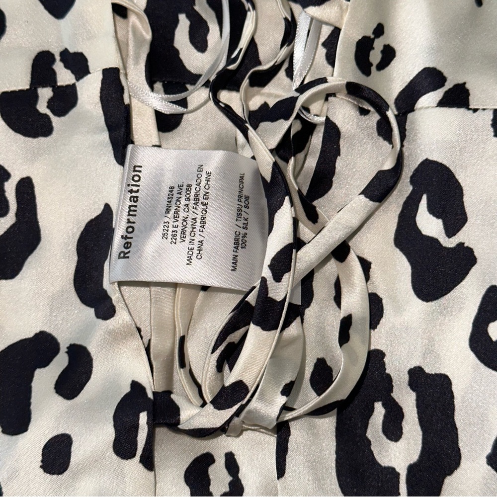REFORMATION Silk Top - Price Firm - Picture 9 of 11